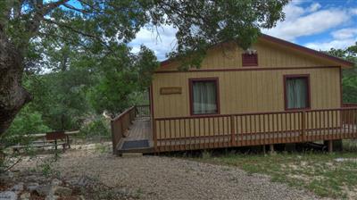 Buena Vista Cabin - Foxfire Cabins, Texas Hill Country Cabins on the Sabinal River. Biker friendly, Family Oriented, Pet Friendly